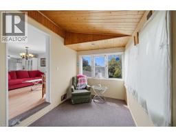 367 NELSON Street - 16