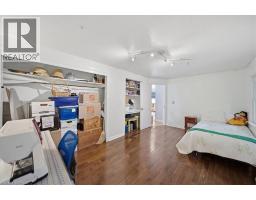 367 NELSON Street - 20