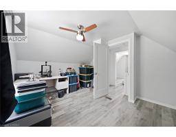 42 DUNDAS Street E - 18