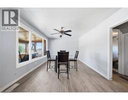 42 DUNDAS Street E - 20