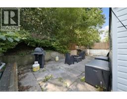 42 DUNDAS Street E - 27