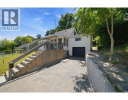 42 DUNDAS Street E - 30