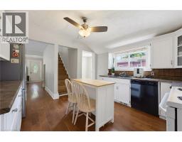 174 WELLINGTON Street - 10
