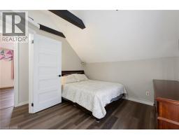 174 WELLINGTON Street - 12