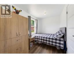 174 WELLINGTON Street - 17