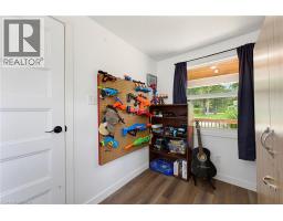 174 WELLINGTON Street - 18