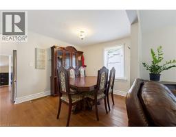 174 WELLINGTON Street - 8