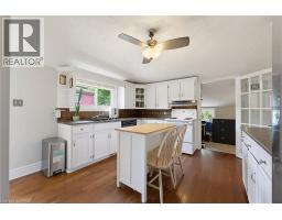 174 WELLINGTON Street - 9