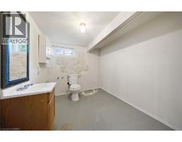 401 NELSON Street - 26