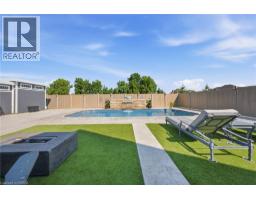 18 HARPER Boulevard - 34