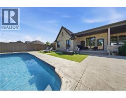 18 HARPER Boulevard - 43