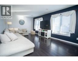 48 NIGHTINGALE Drive - 13