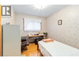 16 PARIS Road - 23