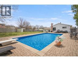 14 THISTLEDOWN Drive - 35
