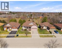 26 COBBLESTONE Drive - 3