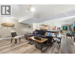 46 VICTOR Boulevard - 24