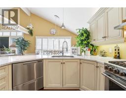 46 VICTOR Boulevard - 6