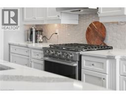 20 ZAVARELLA Court - 10