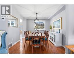 21 GARDEN Crescent - 12