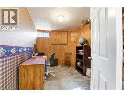 21 GARDEN Crescent - 28