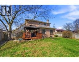 21 GARDEN Crescent - 33