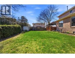 21 GARDEN Crescent - 35