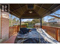 21 GARDEN Crescent - 37