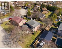 21 GARDEN Crescent - 40