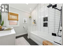 9 ELIZABETH Street - 12
