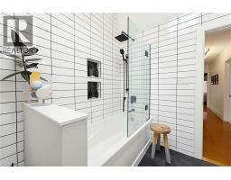 9 ELIZABETH Street - 13