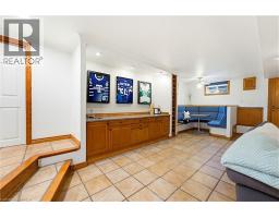 9 ELIZABETH Street - 27