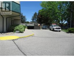 421 FAIRVIEW Drive UnitNo. 401 - 15