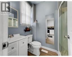 273-275 BRANT Avenue - 27