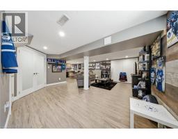 8 QUEENSWAY Drive - 24