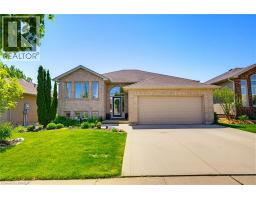 118 WILLITS Crescent - 1