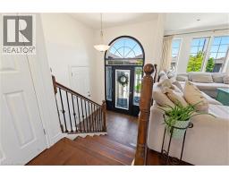 118 WILLITS Crescent - 4