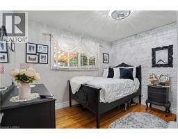 52 LORNE Avenue - 12