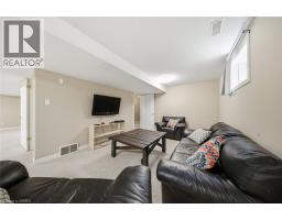 61 SUNNYSIDE Drive - 34