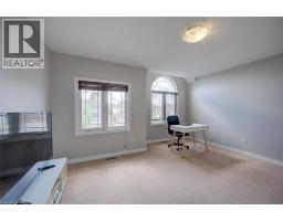 44 MCQUEEN Drive - 27