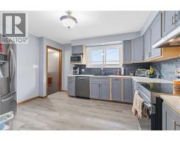 398 SHERIDAN Street - 9