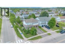124 BLACKBURN Drive - 45