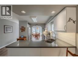 39 RUSSELL Crescent - 20