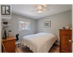 39 RUSSELL Crescent - 30