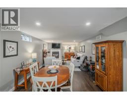 39 RUSSELL Crescent - 44