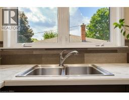 87 BALL Street - 10