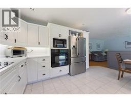 12 MACBRIDE Court - 15