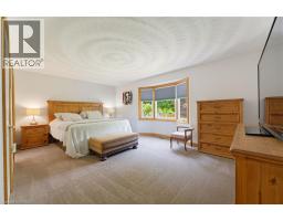 12 MACBRIDE Court - 18