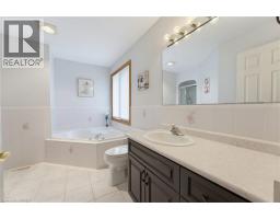 12 MACBRIDE Court - 19