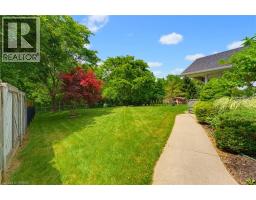 12 MACBRIDE Court - 33
