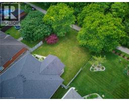 12 MACBRIDE Court - 37